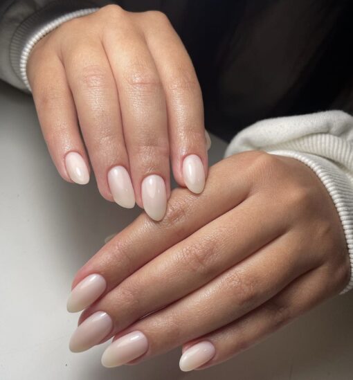 DND Gel Duo 860 - She's White? She's Pink?
